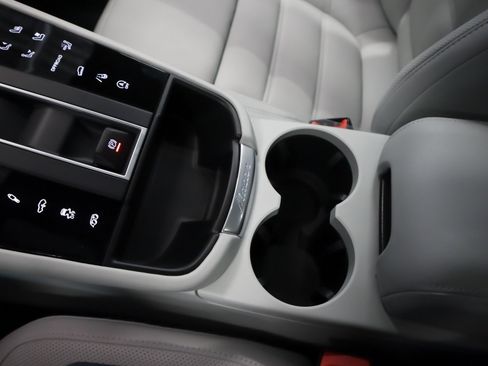 New 2026 Porsche Macan GTS AWD/4WD image 17