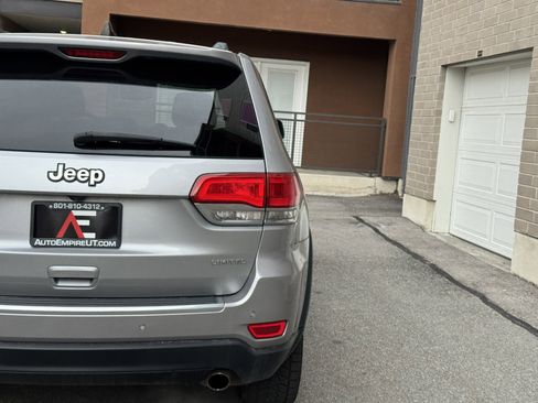 Used 2018 Jeep Grand Cherokee Limited image 6