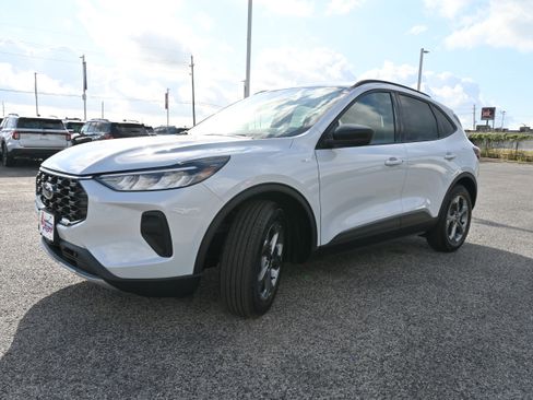 New 2026 Ford Escape ST-Line w/ Tech Pack #1 image 8