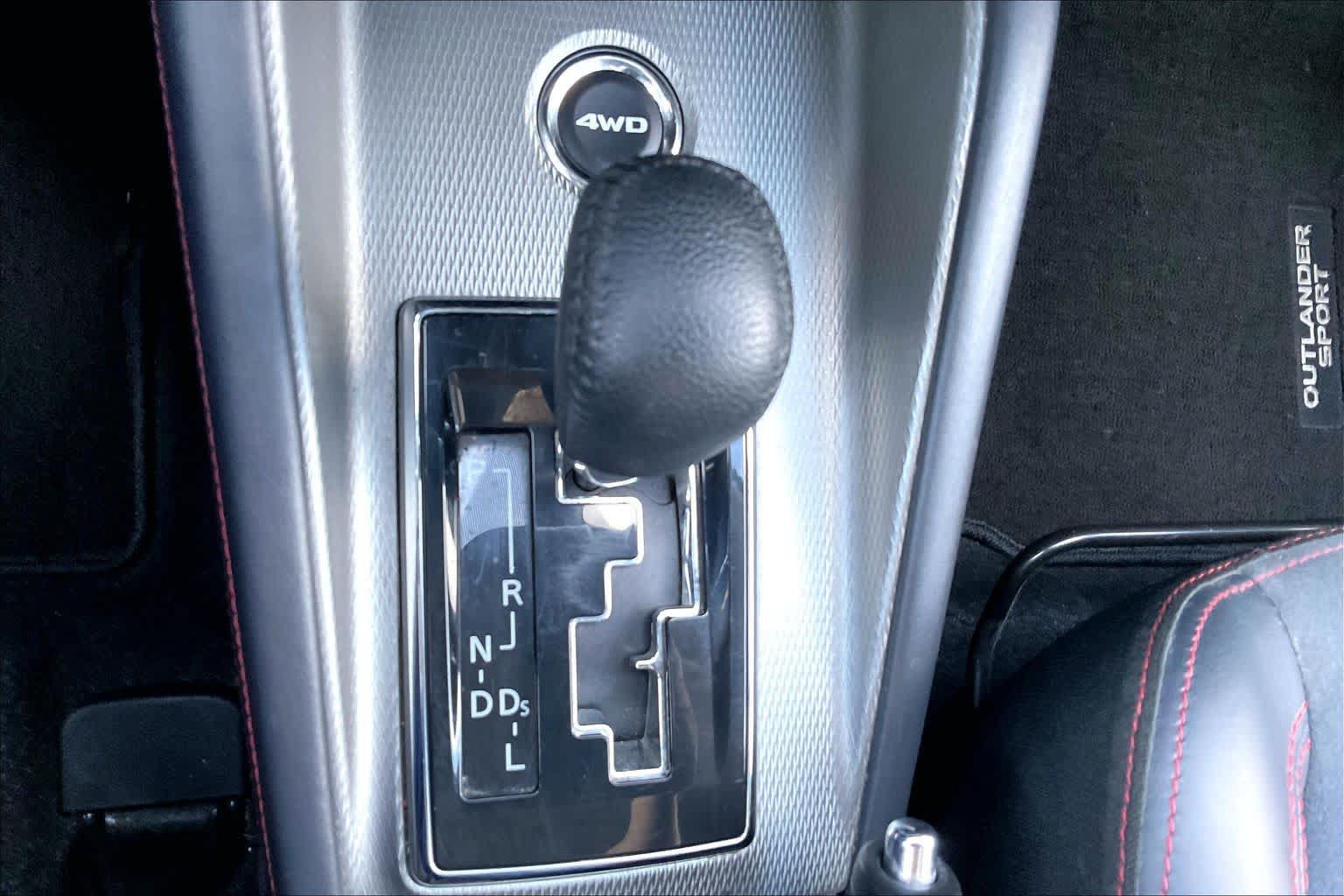 Used 2024 Mitsubishi Outlander Sport AWD image 34