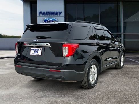 Used 2022 Ford Explorer XLT image 6