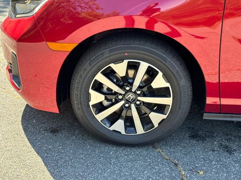 New 2025 Honda Odyssey EX-L image 11
