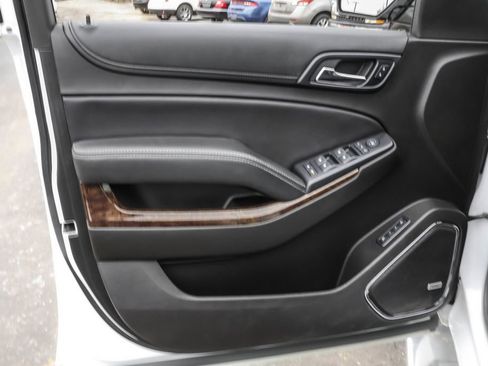 Used 2018 Chevrolet Tahoe LT w/ LT Signature Package image 24