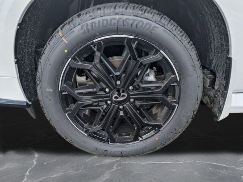 New 2026 INFINITI QX80 4WD w/ Sport Exterior Package image 34