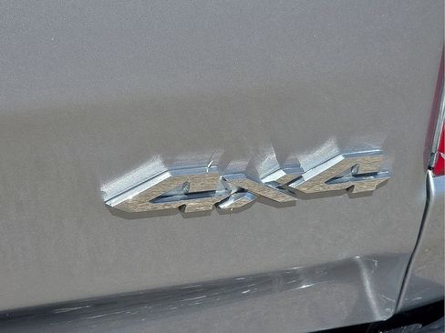 Used 2022 RAM 1500 Limited w/ Trailer Tow Group image 17