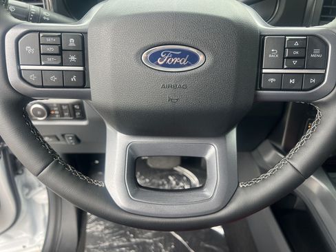 New 2026 Ford F250 Lariat w/ Lariat Premium Package AWD/4WD image 11
