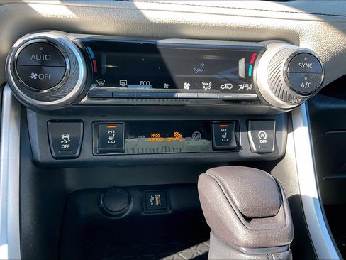Used 2023 Toyota RAV4 XLE w/ Convenience Package AWD/4WD image 38