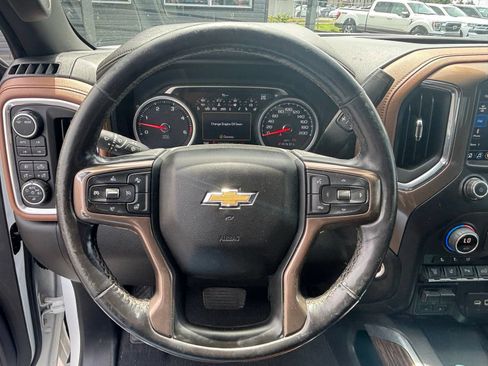 Used 2022 Chevrolet Silverado 3500 High Country w/ LPO, Hitch Package AWD/4WD image 12