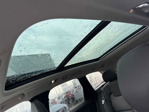 Certified 2021 Volvo XC60 T8 Inscription w/ Advanced Package image 22