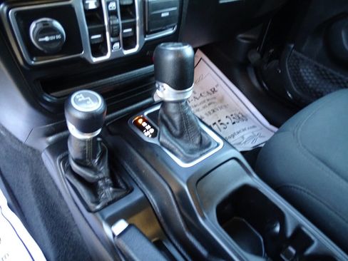 Used 2020 Jeep Wrangler Unlimited Sport S w/ Cold Weather Group image 29