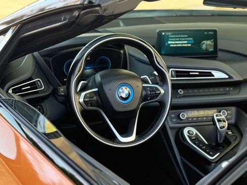 Used 2019 BMW i8 Roadster image 16