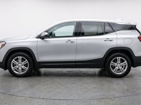 Used 2024 GMC Terrain SLE FWD image 7
