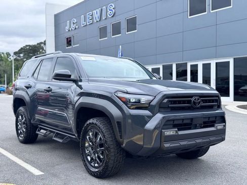 Used 2025 Toyota 4Runner SR5 AWD/4WD image 1