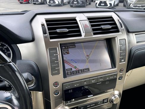 Used 2020 Lexus GX 460 Premium w/ Premium Package AWD/4WD image 6