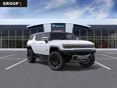 New 2026 GMC Hummer EV SUV w/ LPO, Dark Essentials Package