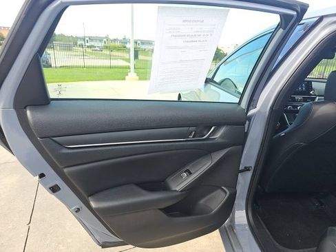 Used 2022 Honda Accord Sport image 13