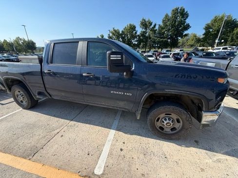 Used 2022 Chevrolet Silverado 2500 W/T w/ WT Convenience Package AWD/4WD image 28
