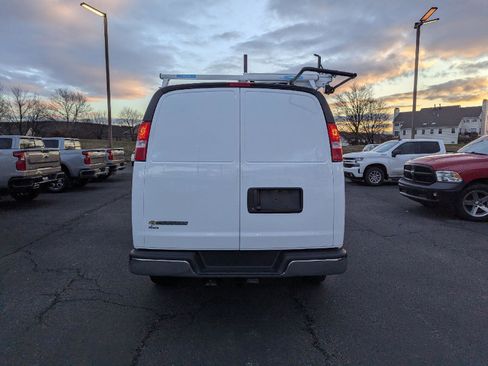 New 2025 Chevrolet Express 3500 w/ Driver Convenience Package image 8