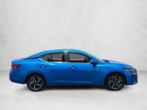 Used 2024 Nissan Sentra SV FWD image 4