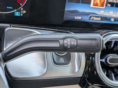 Used 2026 Mercedes-Benz GLB 250 image 12