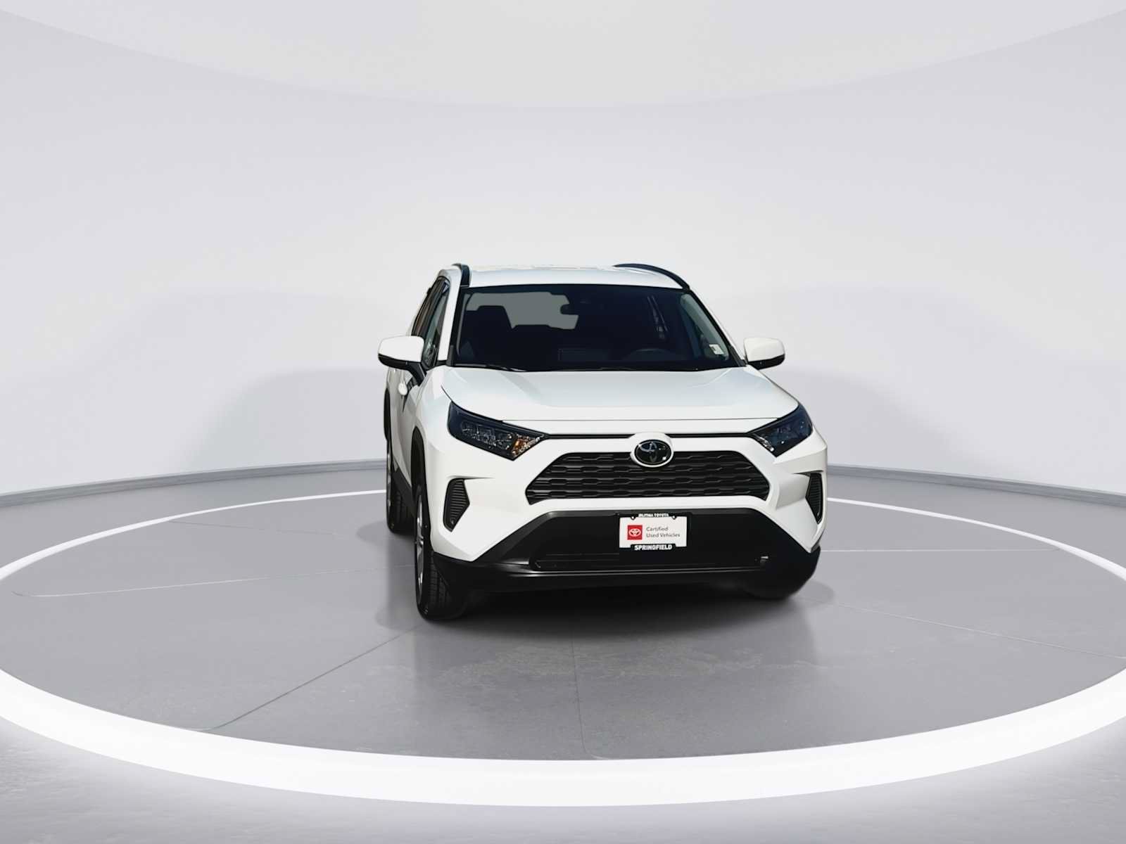 Certified 2021 Toyota RAV4 LE AWD/4WD image 3