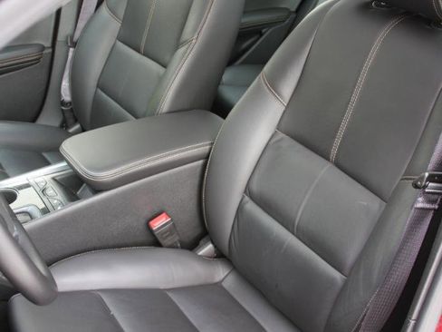 Used 2016 Chevrolet Impala LT w/ Leather Package FWD image 33