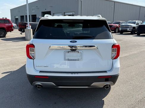 Used 2021 Ford Explorer Limited w/ Equipment Group 301A RWD image 16