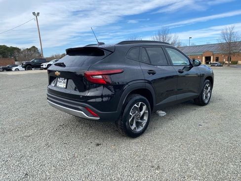 New 2026 Chevrolet Trax LT w/ Driver Confidence Package image 3