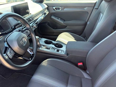 Used 2025 Honda Civic Sport image 7