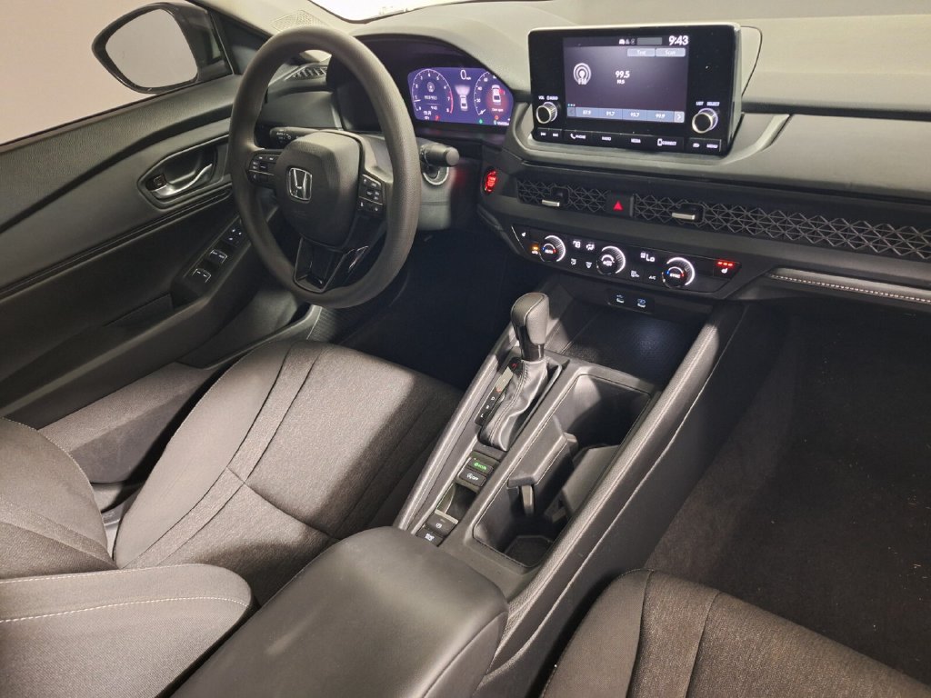 Used 2025 Honda Accord SE image 26