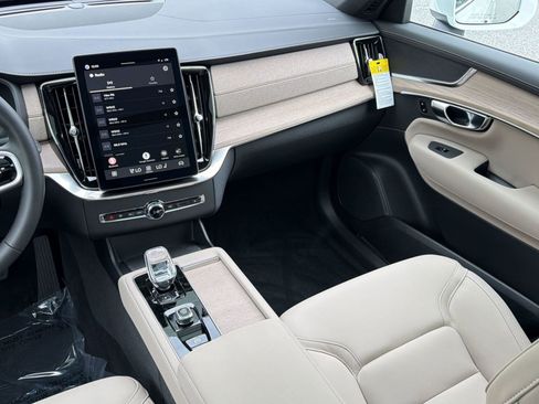 New 2026 Volvo XC90 B6 Plus w/ Protection Package AWD/4WD image 26