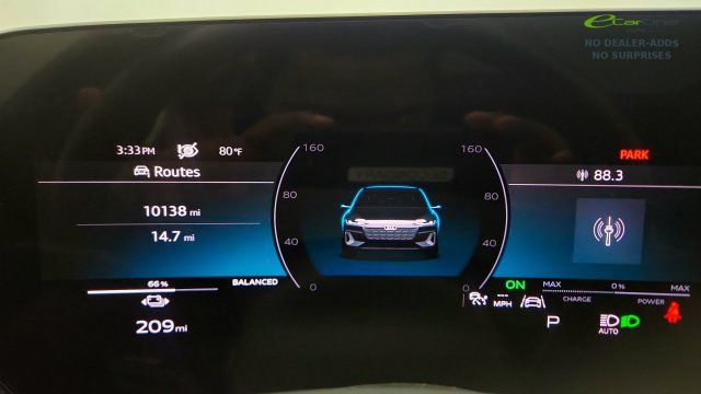 Used 2025 Audi A6 e-tron Premium Plus w/ Premium Plus RWD image 55