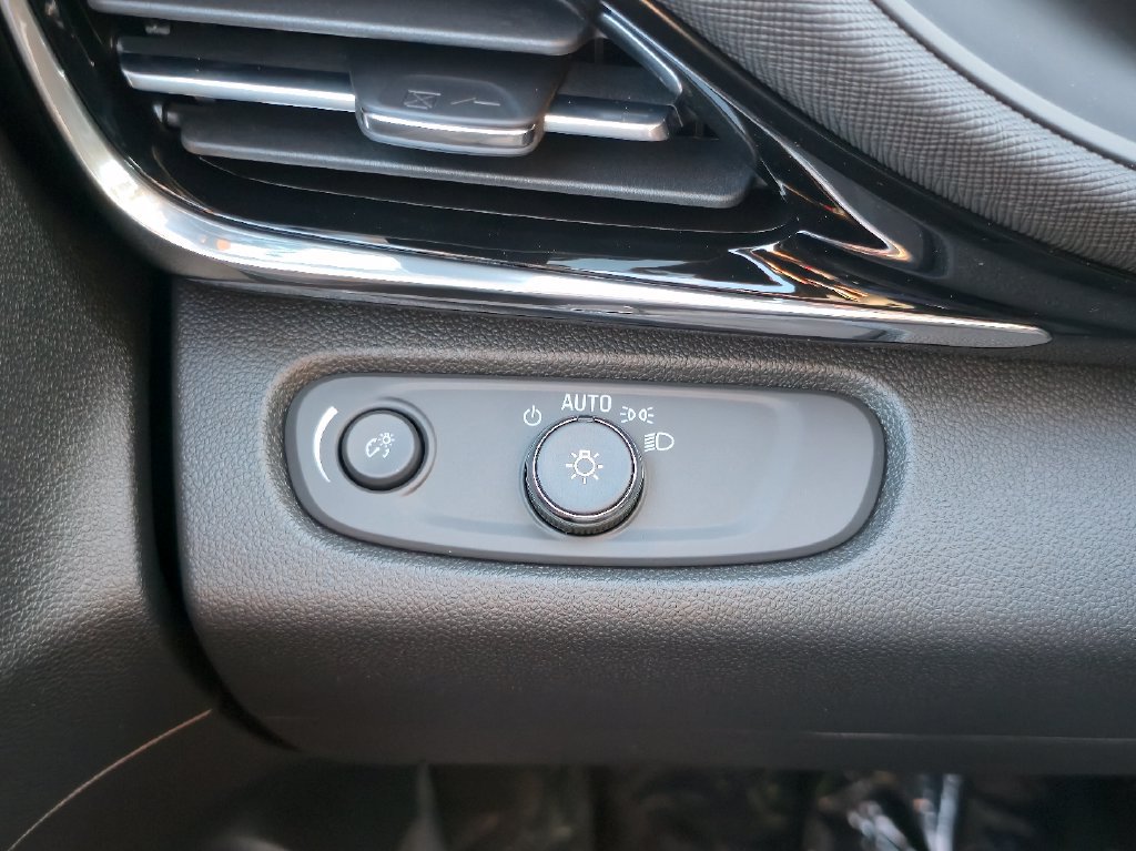 New 2026 Buick Envista Sport Touring w/ Convenience I Package FWD image 18