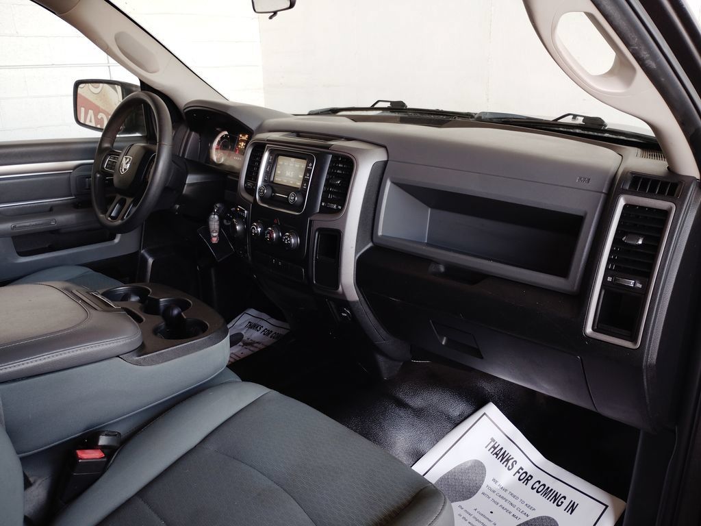 Used 2018 RAM 1500 Express AWD/4WD image 13