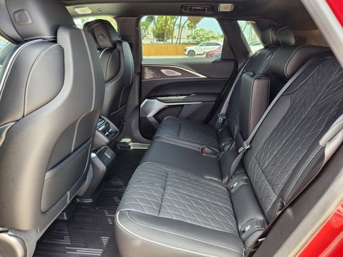 New 2026 Cadillac Lyriq V w/ Exterior Carbon Fiber Package AWD/4WD image 18