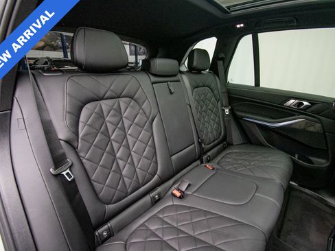 Used 2024 BMW X5 xDrive40i w/ Parking Assistance Package AWD/4WD image 20