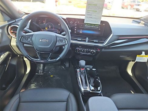 New 2026 Chevrolet Trax RS w/ Sunroof Package image 8