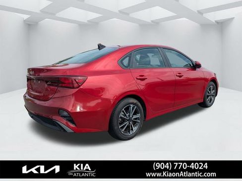 Used 2024 Kia Forte LXS FWD image 3