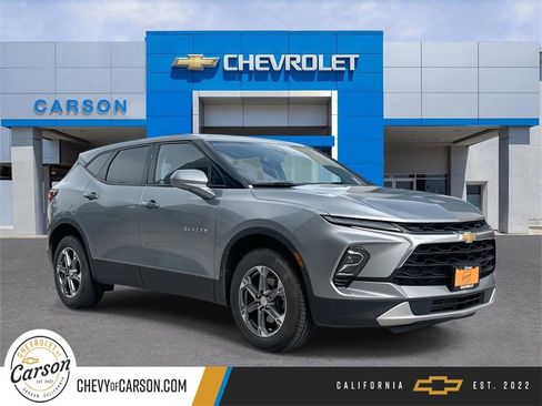 Used 2023 Chevrolet Blazer LT image 1
