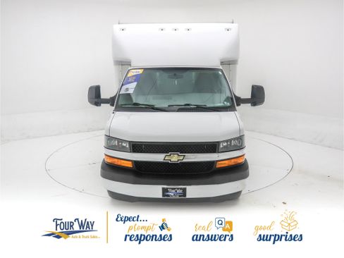 Used 2020 Chevrolet Express 3500 w/ Power Convenience Package image 8