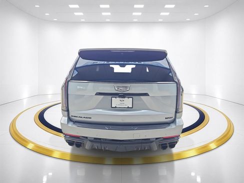 New 2026 Cadillac Escalade ESV V w/ LPO, ONYX Package AWD/4WD image 6