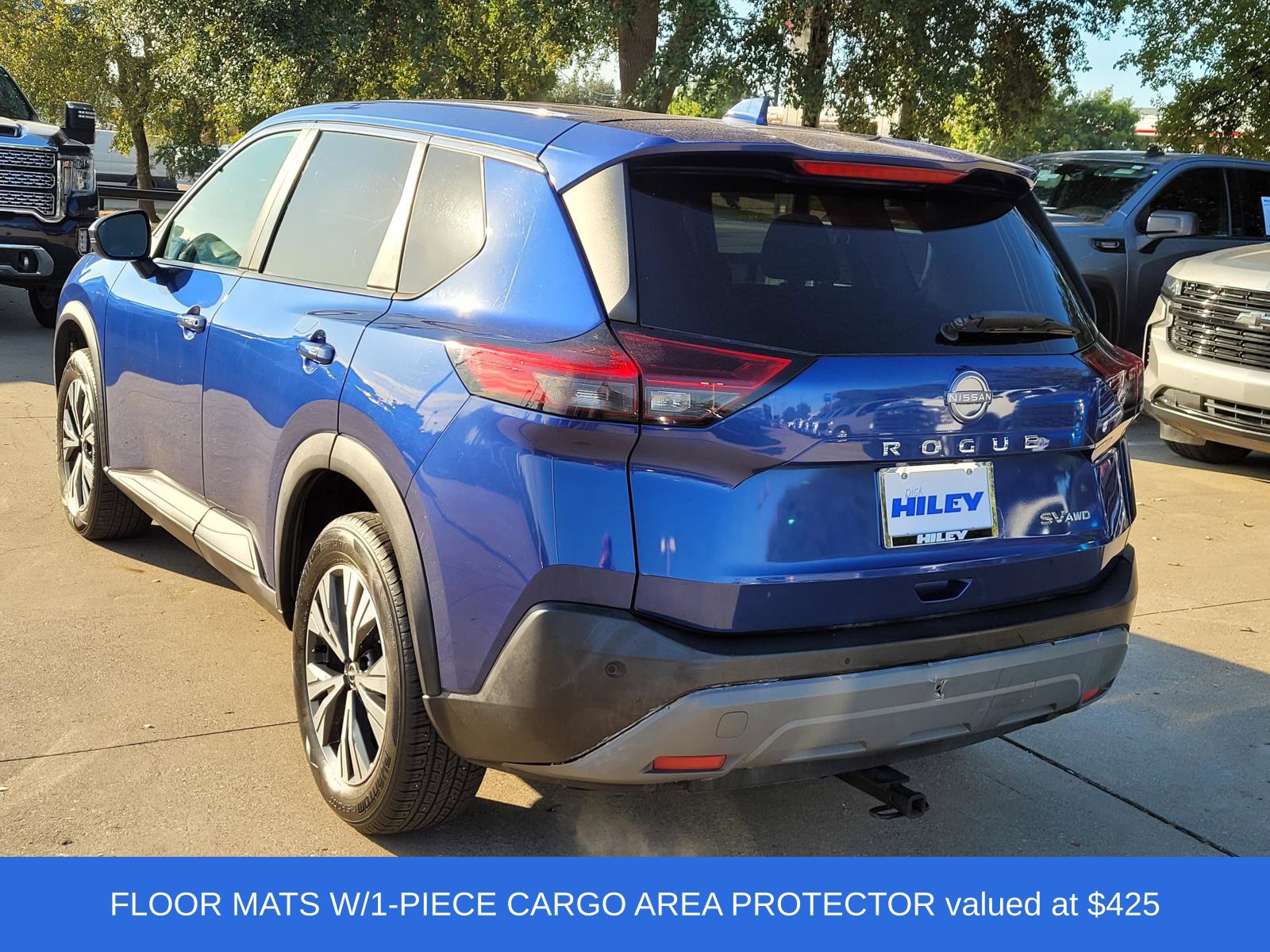 Used 2022 Nissan Rogue SV AWD/4WD image 3