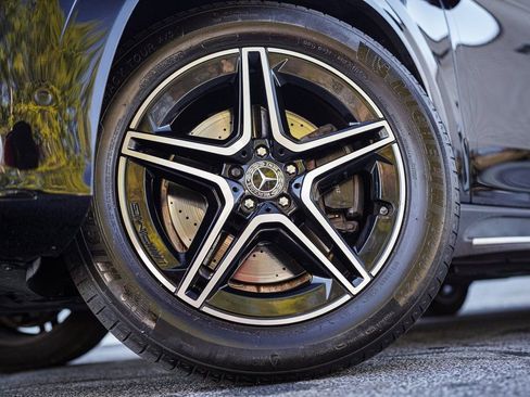 Used 2024 Mercedes-Benz GLE 450 4MATIC image 16