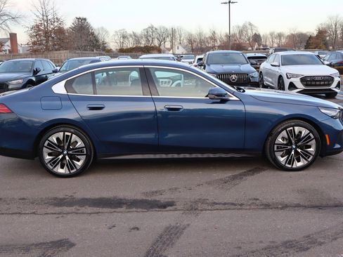Used 2026 BMW 540i xDrive image 4
