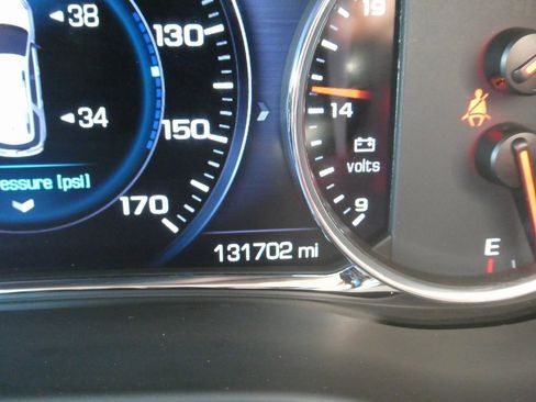 Used 2019 GMC Acadia Denali image 40