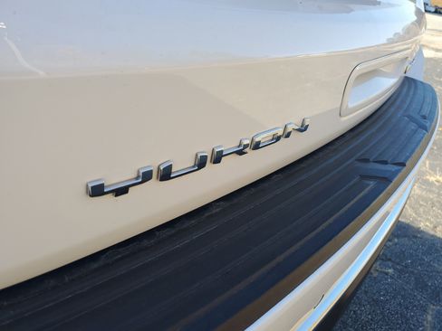 Used 2024 GMC Yukon XL Denali image 5
