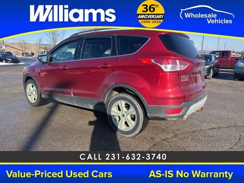 Used 2015 Ford Escape SE w/ Equipment Group 201A image 21