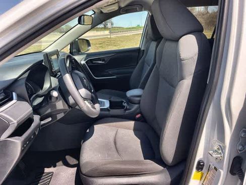 Used 2022 Toyota RAV4 XLE w/ XLE Grade Weather Package image 11