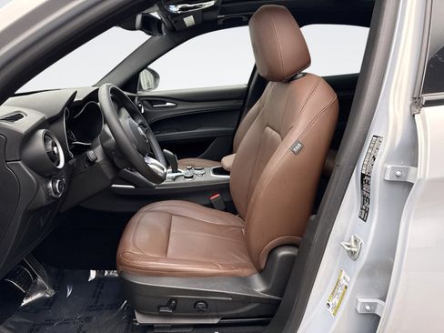 Used 2022 Alfa Romeo Stelvio Ti w/ Active Assist Plus Package image 11