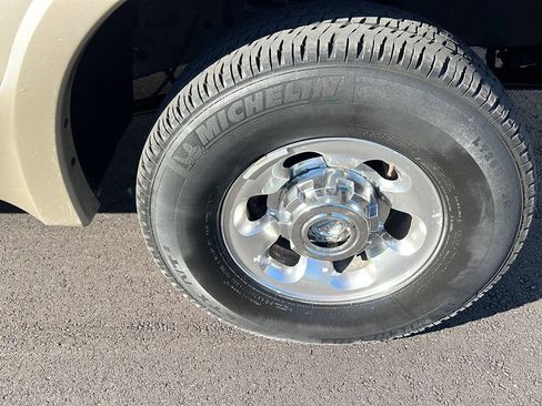 Used 2004 Ford Excursion Limited AWD/4WD image 37